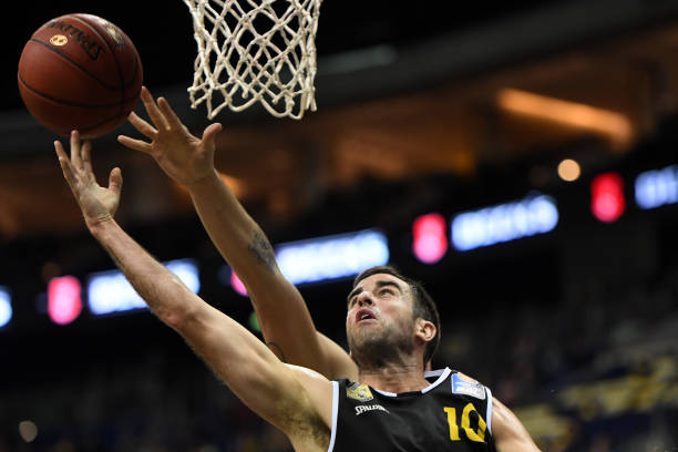 也许只是她 也许只是她